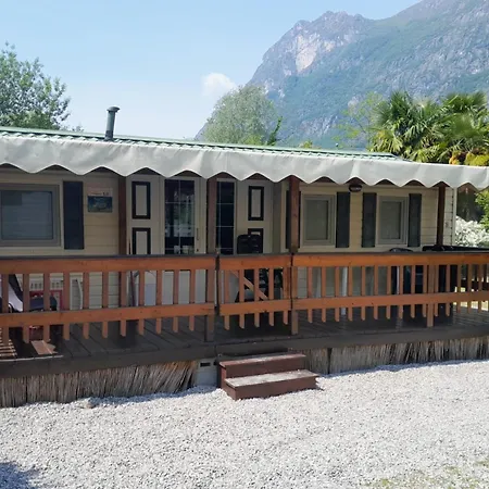 Camping International 18 Italie * Porlezza